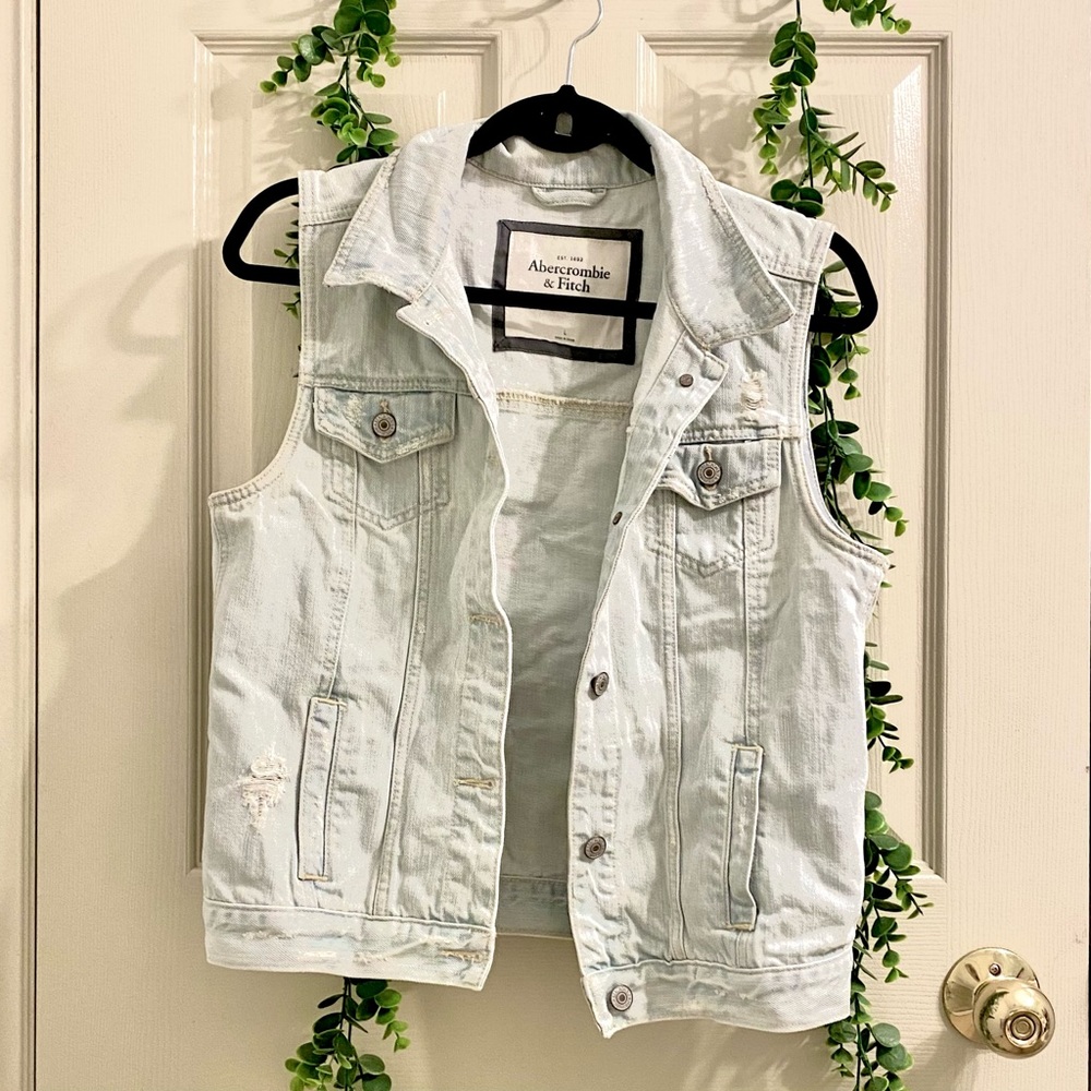 Abercrombie & Fitch denim vest